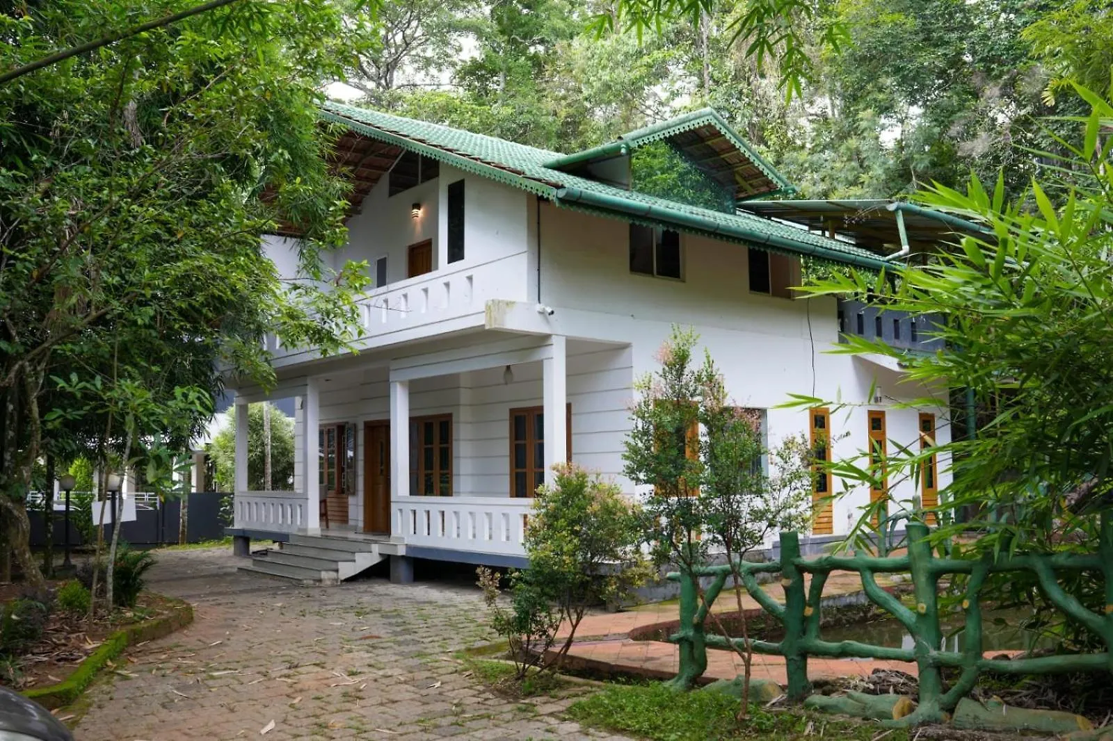 Otel B'Camp Resorts & Homestays Wayanad